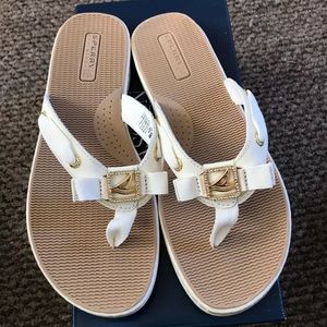 Sperry 8.5 women’s sandals